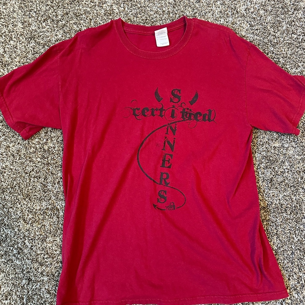 Gildan Red Short Sleeve Tee with Graphic Design